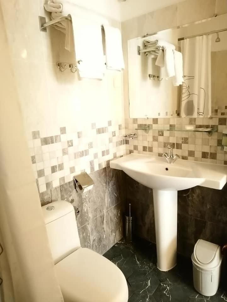 Park Amfora -free Parking Hotel